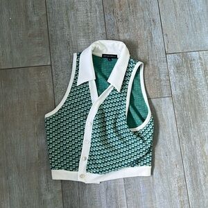 Cotton candy LA 70s inspired cropped vest button down green super cute
